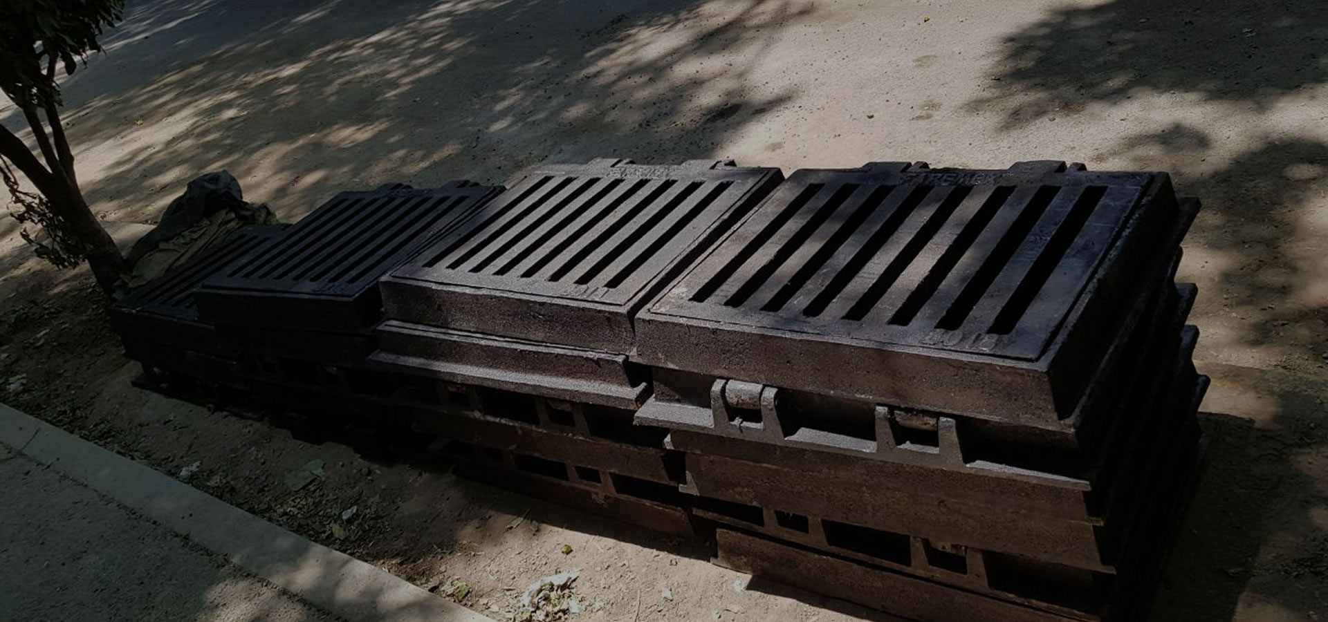 Fabricamos marco y rejilla boca de tormenta